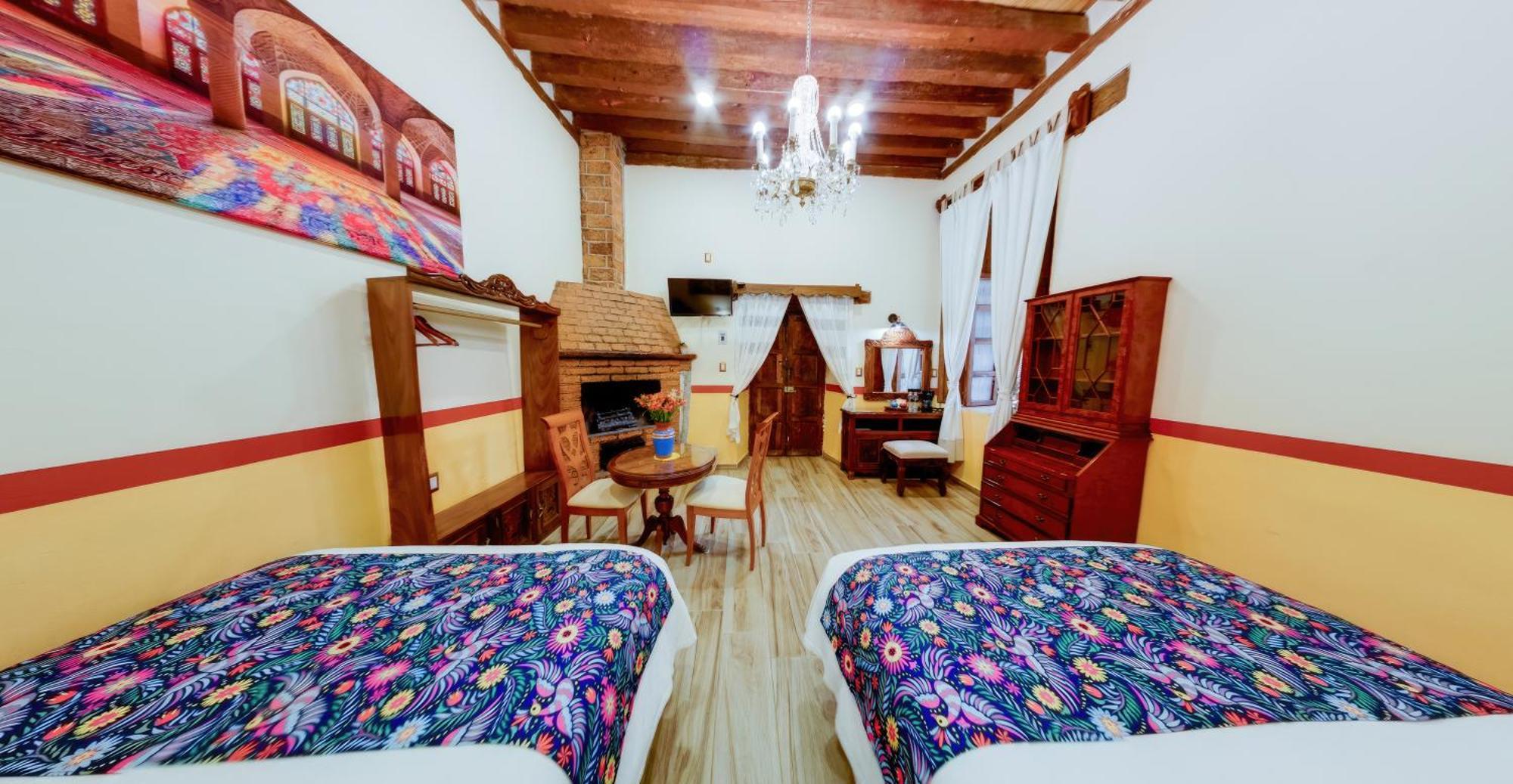 Hotel Casa Baez Patzcuaro Exterior photo