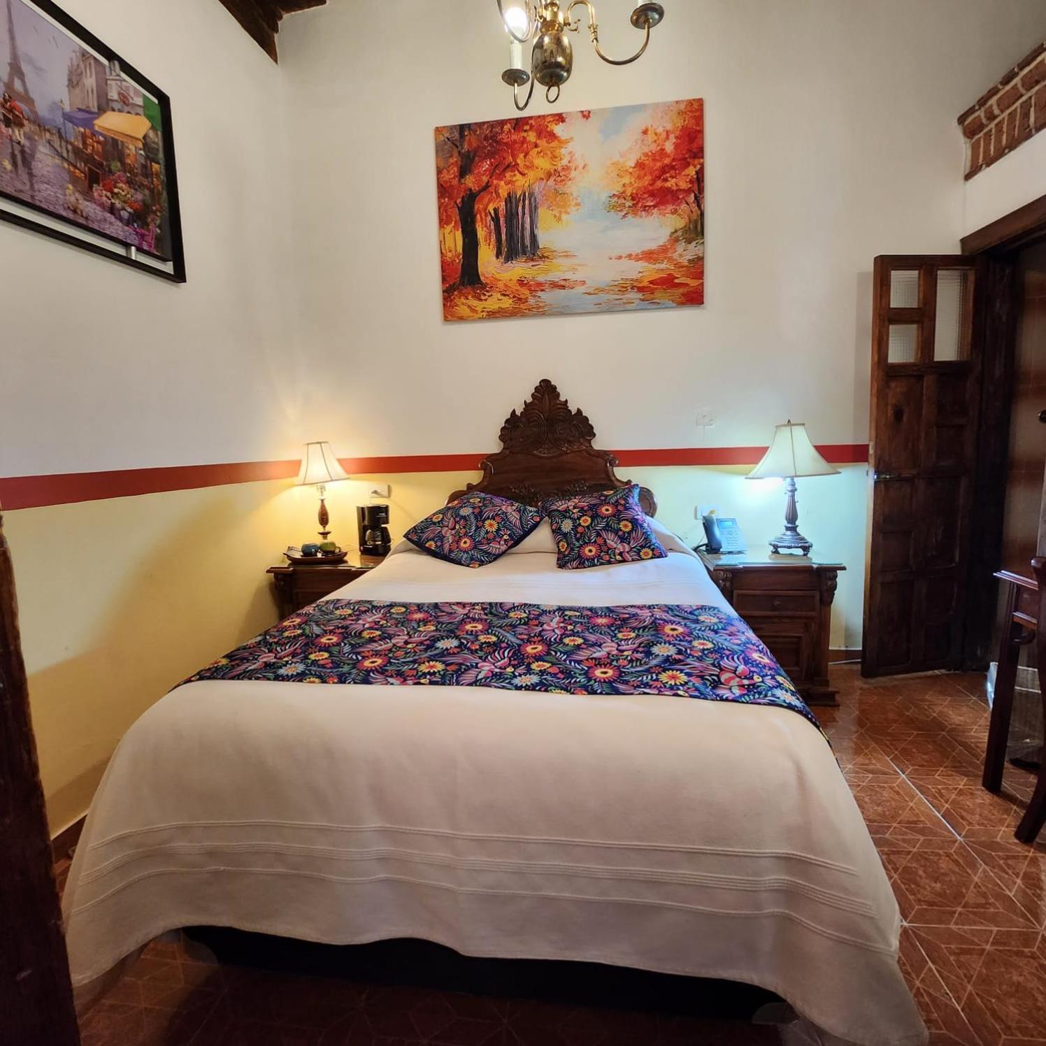 Hotel Casa Baez Patzcuaro Exterior photo
