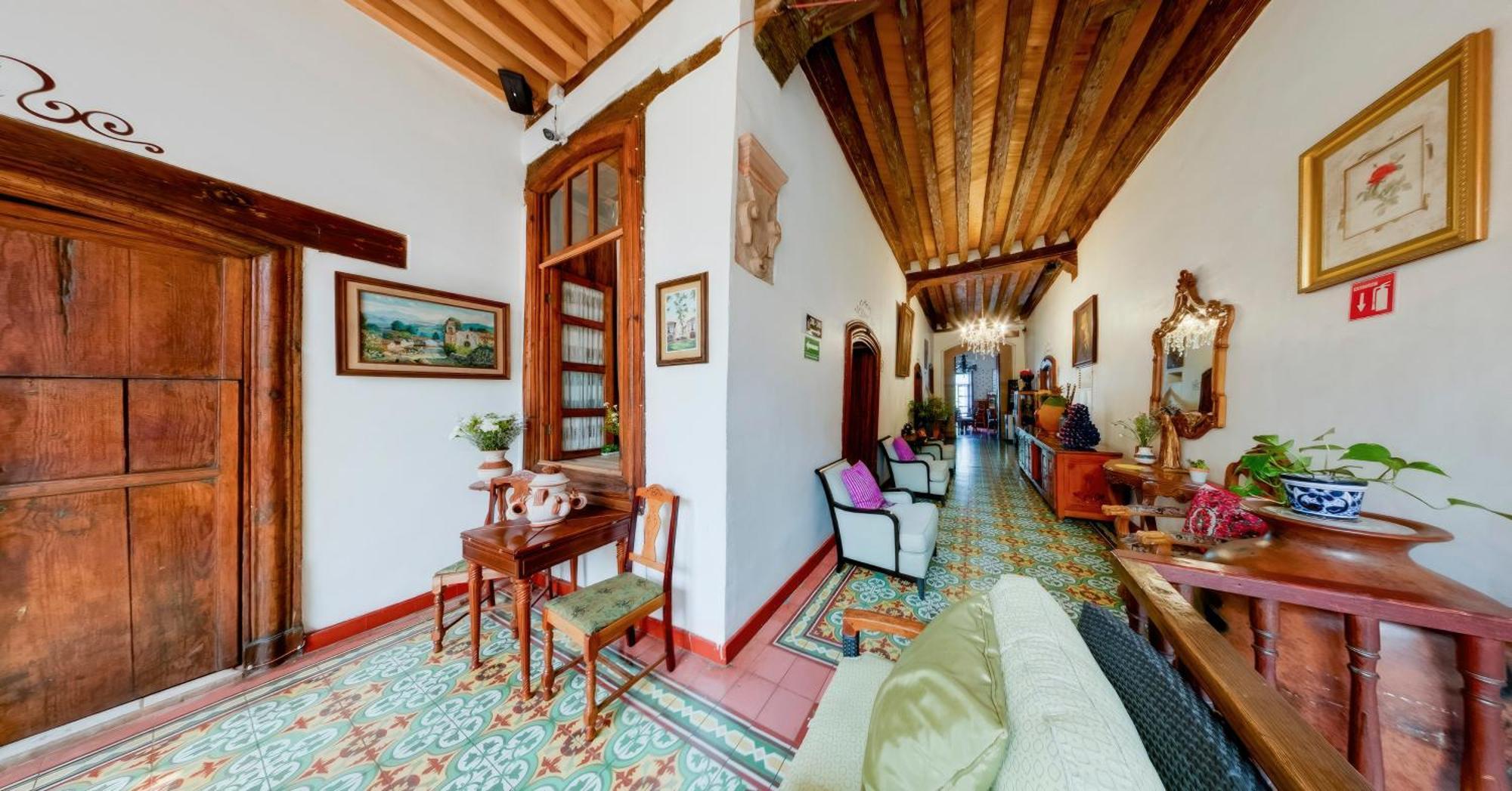 Hotel Casa Baez Patzcuaro Exterior photo